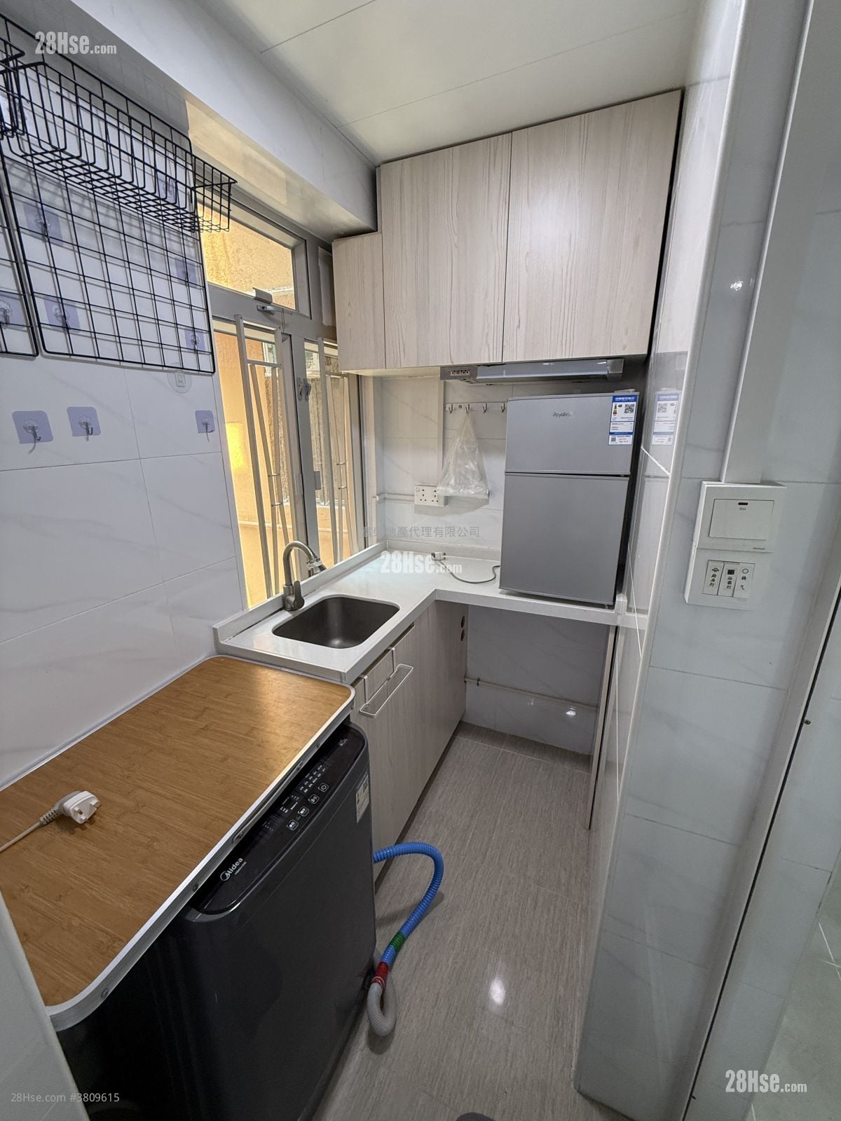 Lux Theatre Building Rental Studio , 1 Bathroom 100 ft²