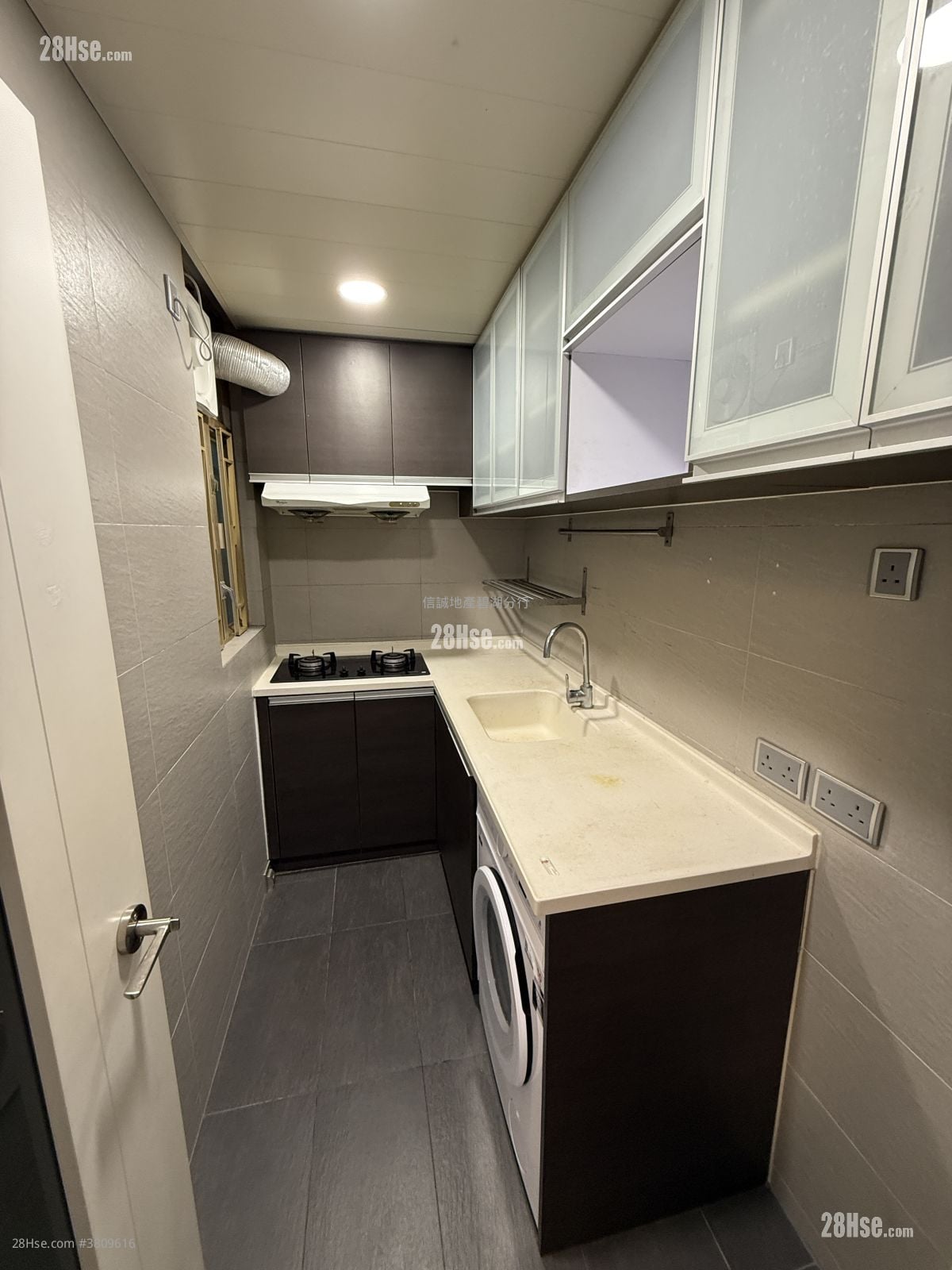 碧湖花园 租盘 2 房 , 1 浴室 400 平方尺