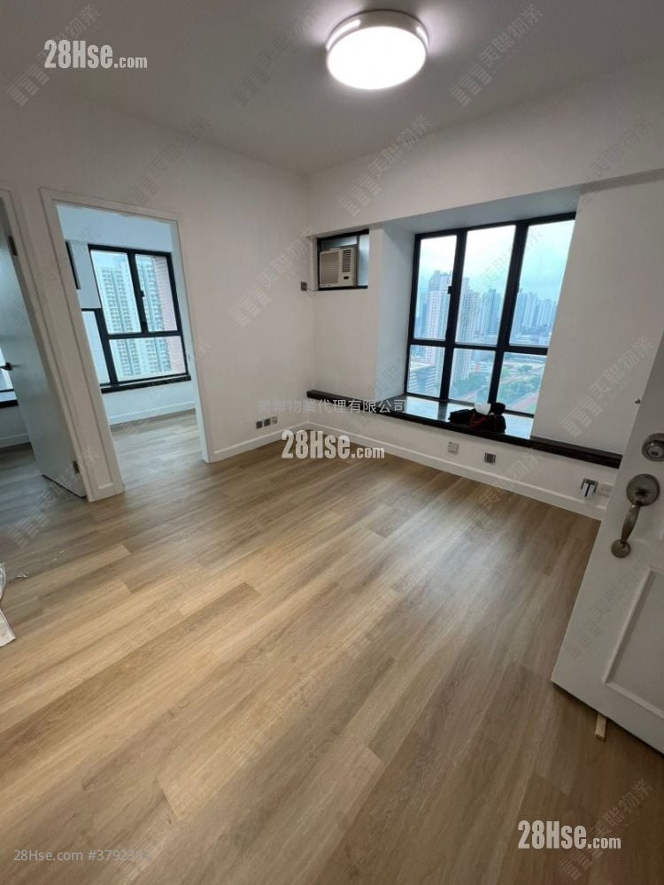 Florence Plaza Sell 2 Bedrooms , 1 Bathroom