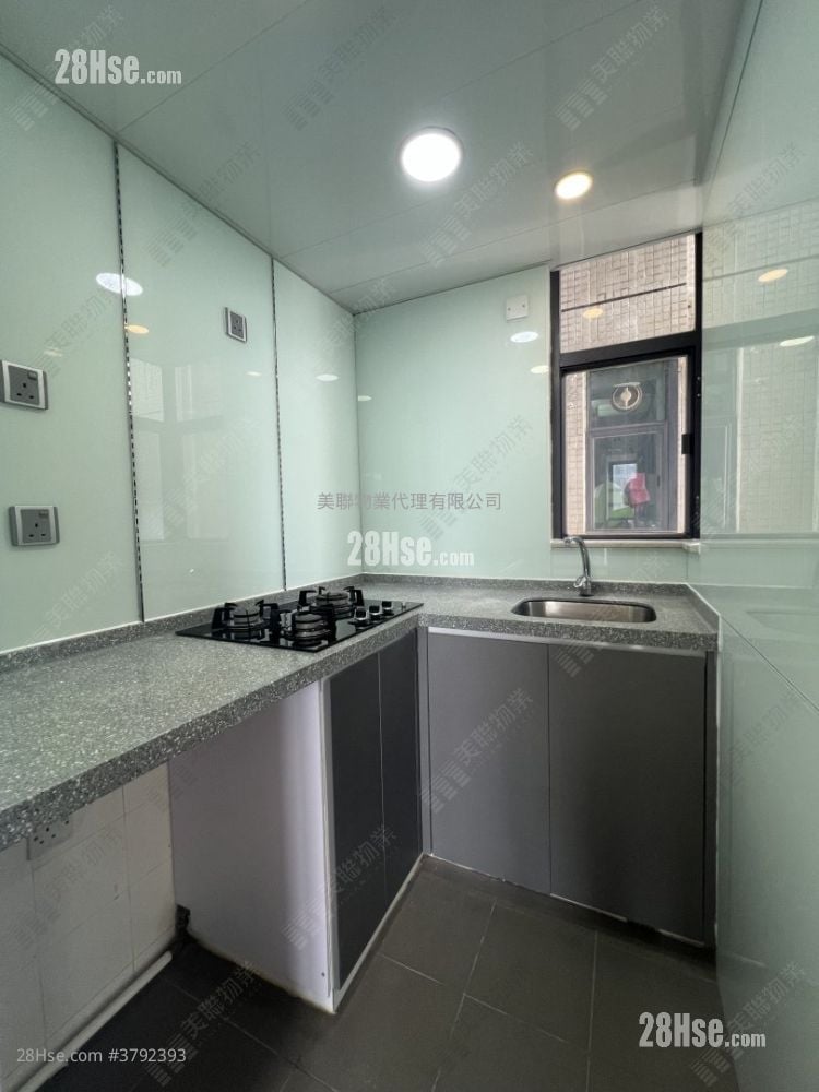 Florence Plaza Sell 2 Bedrooms , 1 Bathroom