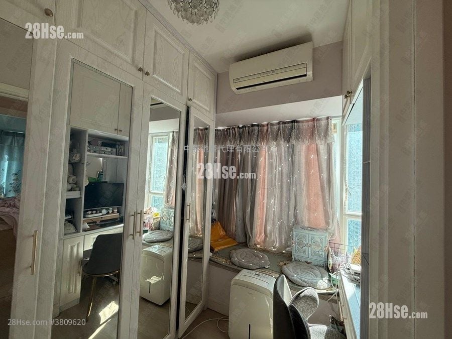 La Splendeur Of Le Prestige Sell 3 Bedrooms , 1 Bathroom 601 ft²