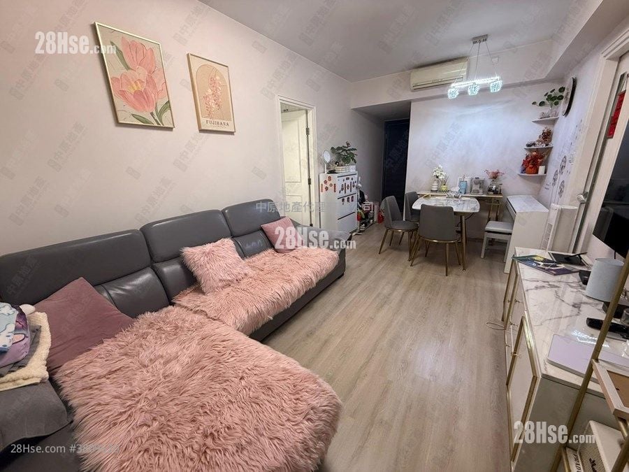 La Splendeur Of Le Prestige Sell 3 Bedrooms , 1 Bathroom 601 ft²