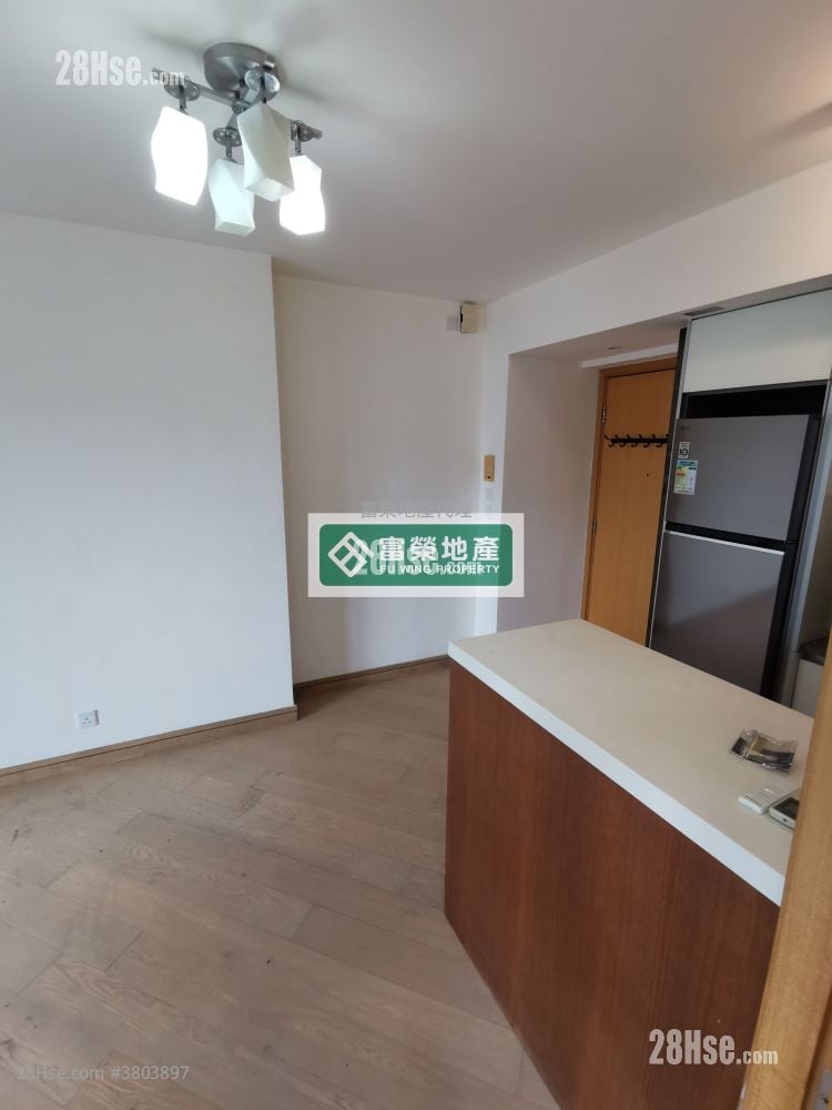 Macpherson Place Rental 1 Bedroom , 1 Bathroom 412 ft²