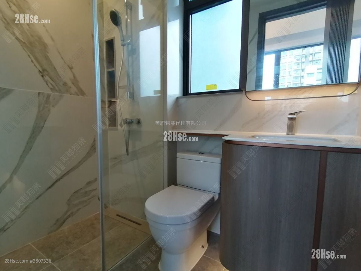 Hyde Park Rental Studio , 1 Bathroom 306 ft²