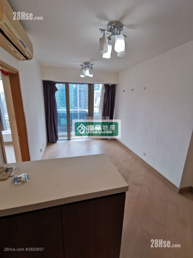 Macpherson Place Rental 1 Bedroom , 1 Bathroom 412 ft²