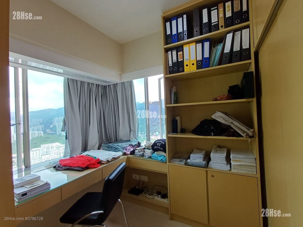 名城 售盘 2 房 1,039 平方尺