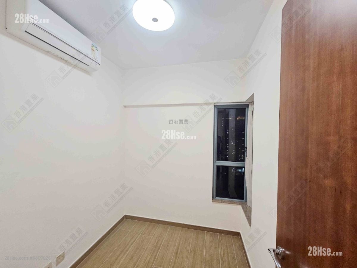 Carmel On The Hill Sell 2 Bedrooms 478 ft²