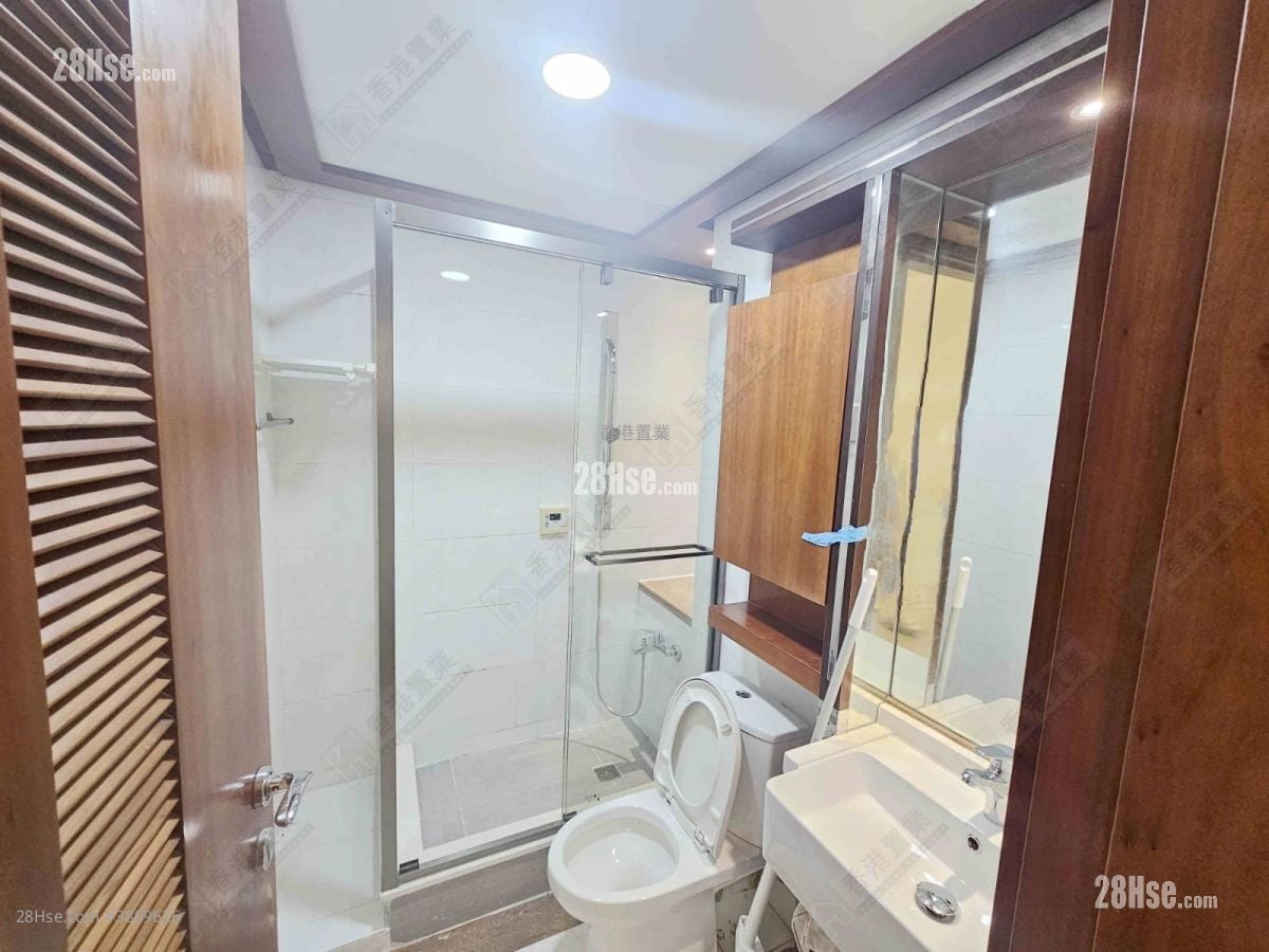 Carmel On The Hill Sell 2 Bedrooms 478 ft²