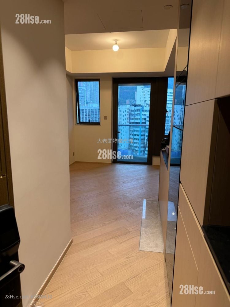 The Arles Sell Studio , 1 Bathroom 259 ft²