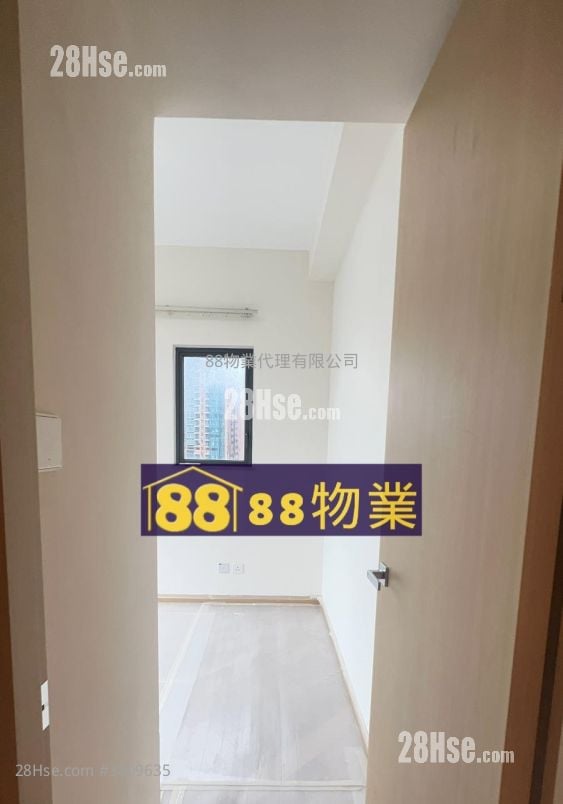 Commune Modern Sell 1 Bathroom 470 ft²