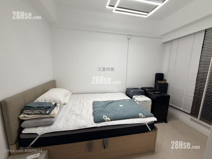 娉廷 租盘 5+ 房 , 4 浴室 1,633 平方尺