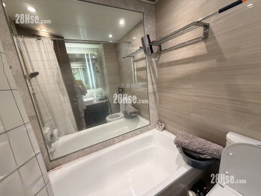 娉廷 租盘 5+ 房 , 4 浴室 1,633 平方尺