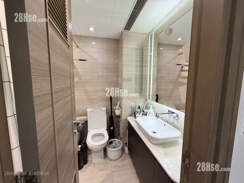 娉廷 租盘 5+ 房 , 4 浴室 1,633 平方尺