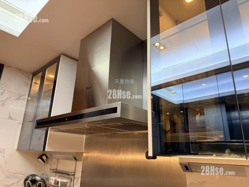 娉廷 租盘 5+ 房 , 4 浴室 1,633 平方尺