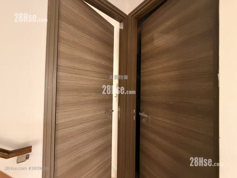 娉廷 租盘 5+ 房 , 4 浴室 1,633 平方尺