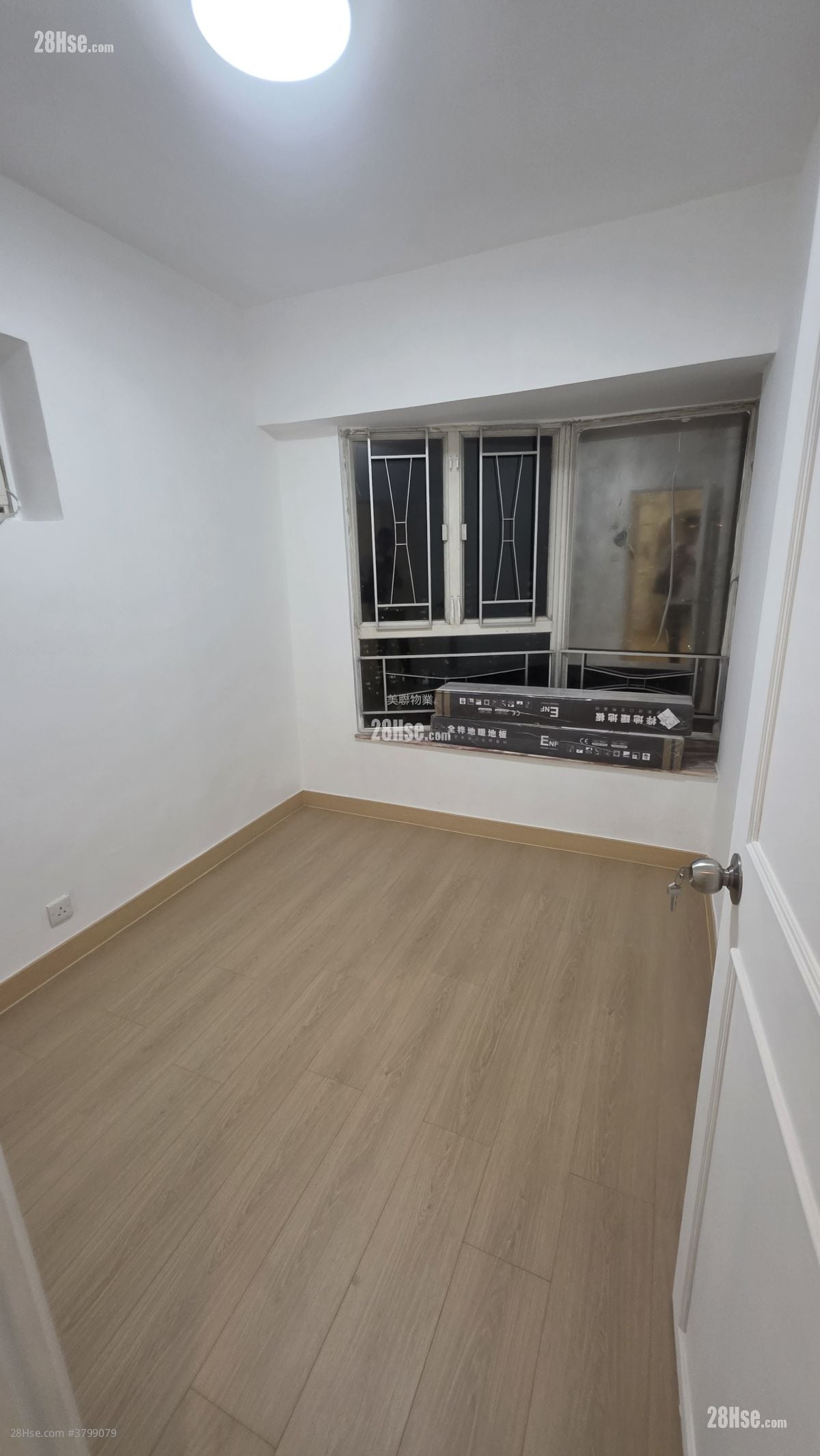 Venice Gardens Sell 2 Bedrooms , 1 Bathroom 452 ft²