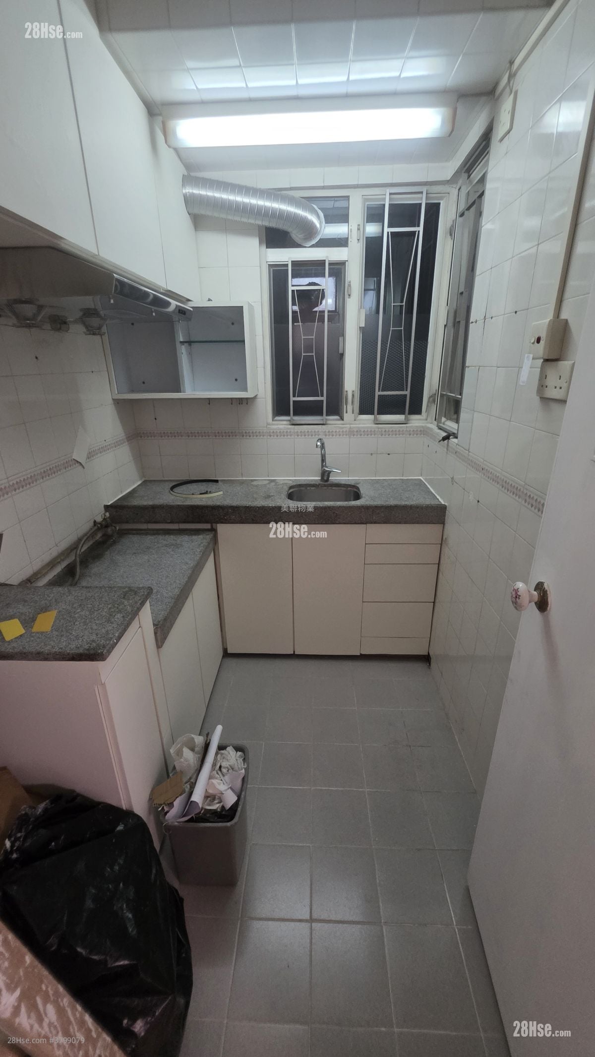 Venice Gardens Sell 2 Bedrooms , 1 Bathroom 452 ft²