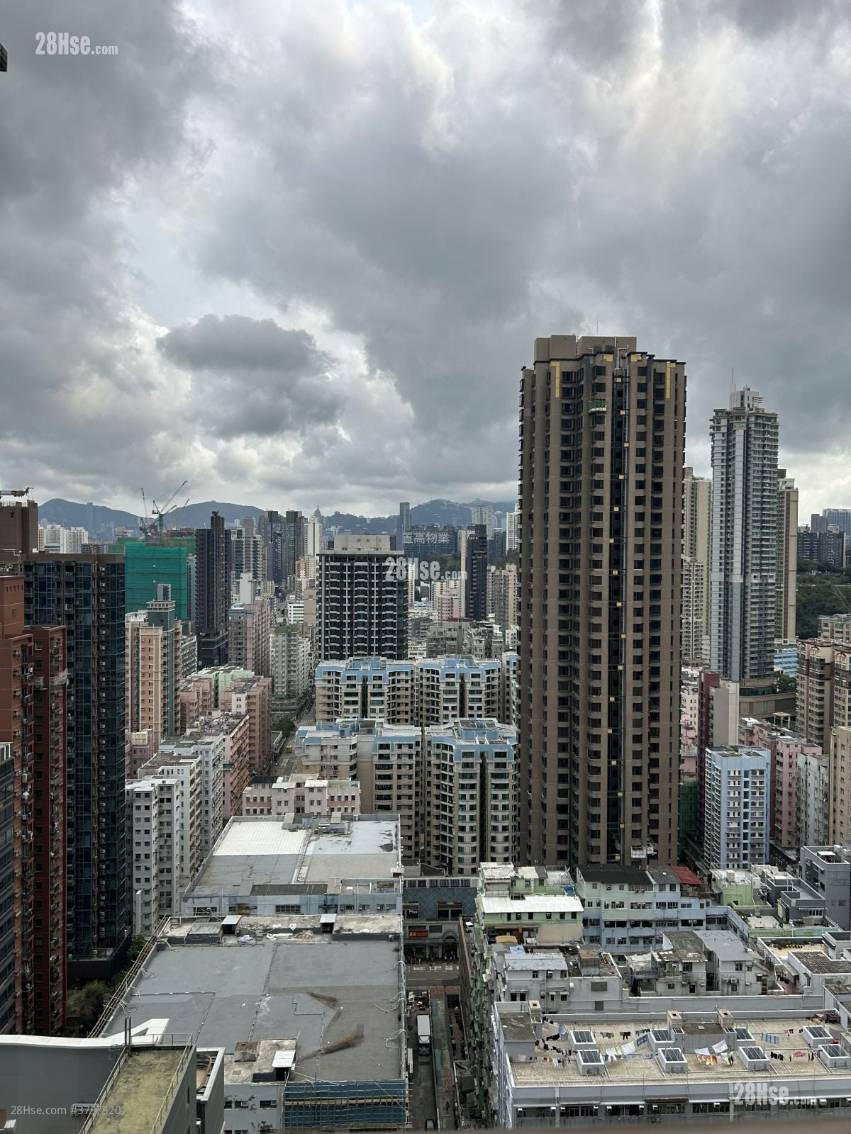 Sky Tower Sell 2 Bedrooms , 1 Bathroom 539 ft²