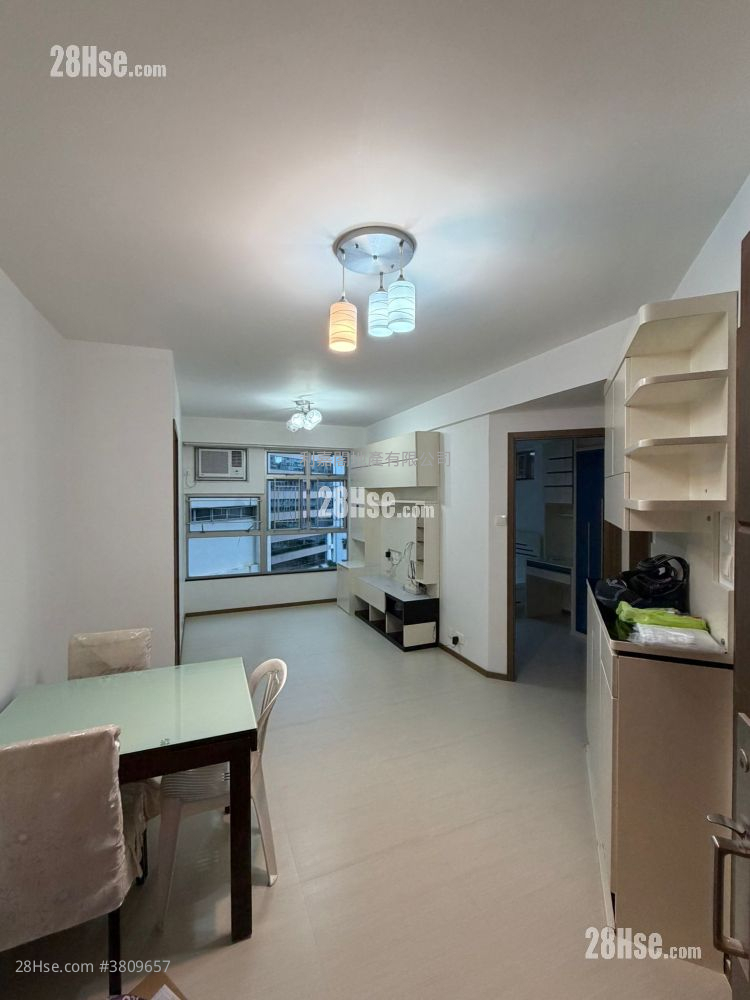 Cascades Rental 2 Bedrooms , 1 Bathroom 472 ft²