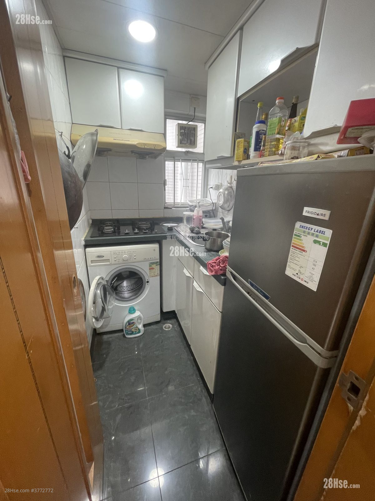 Peaceful Mansion Sell 2 Bedrooms , 1 Bathroom 340 ft²