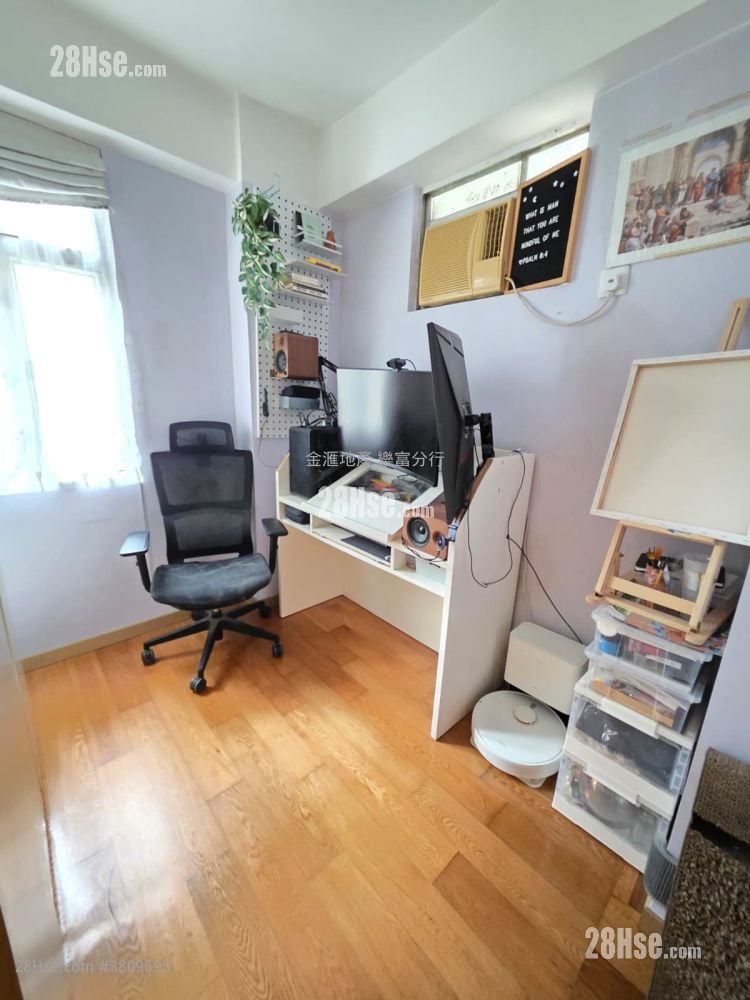 Richland Gardens Sell 2 Bedrooms 407 ft²