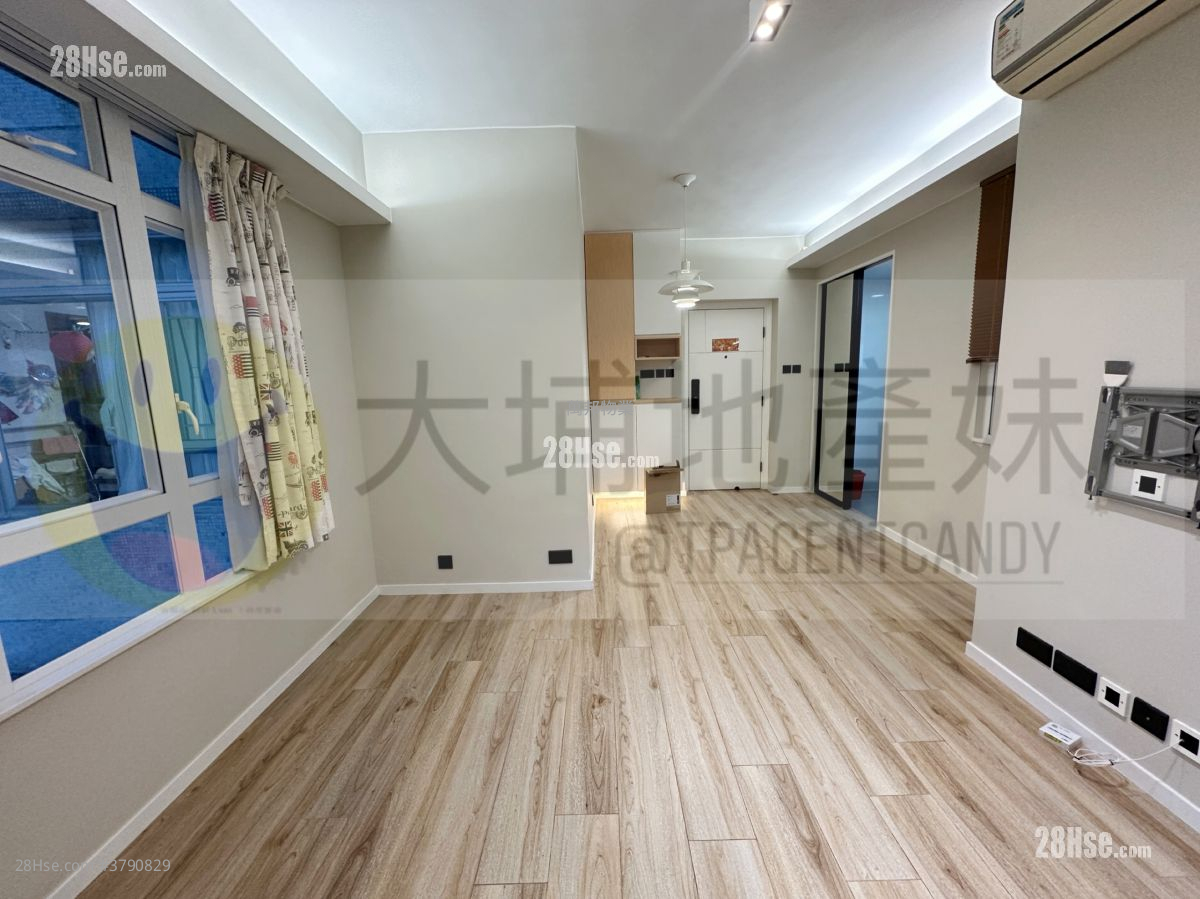 Tai Po Centre Sell 2 Bedrooms , 1 Bathroom 379 ft²