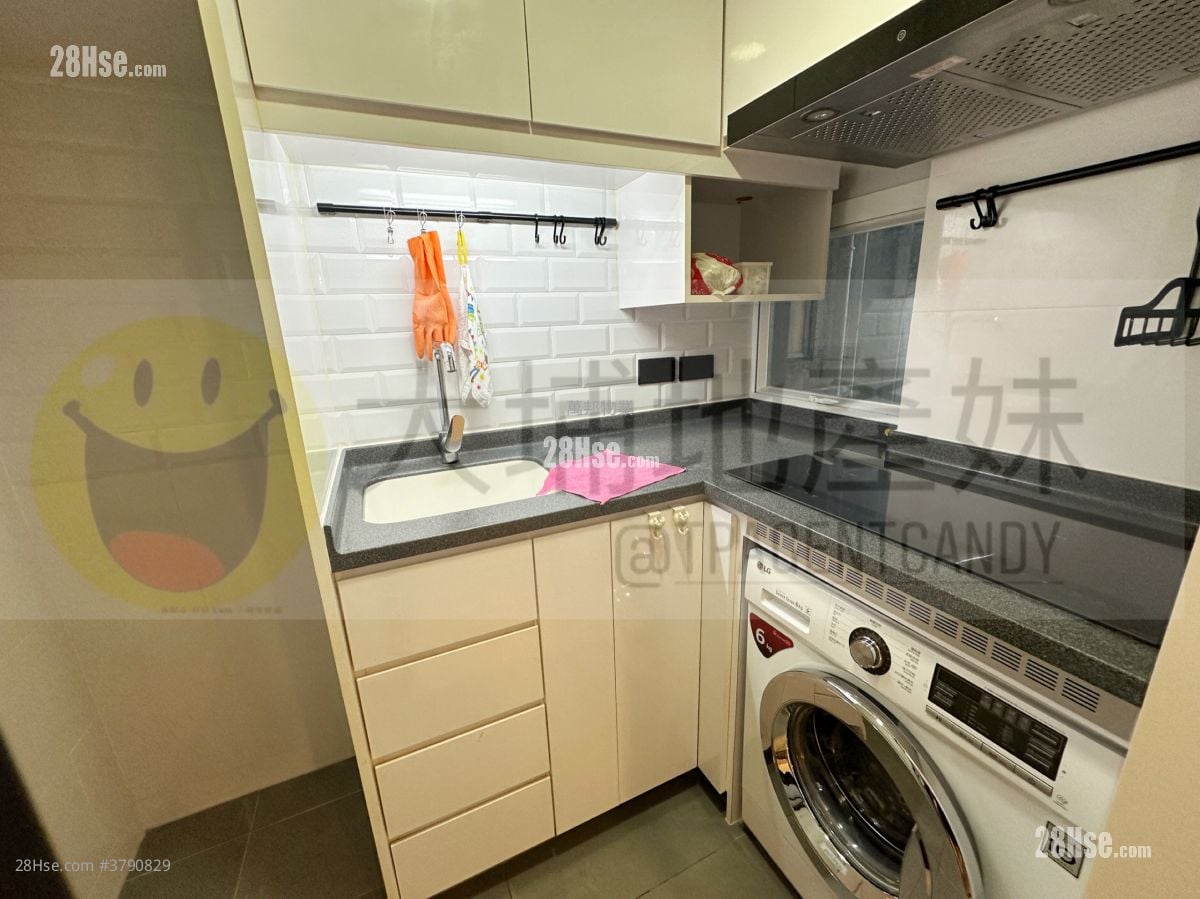 Tai Po Centre Sell 2 Bedrooms , 1 Bathroom 379 ft²