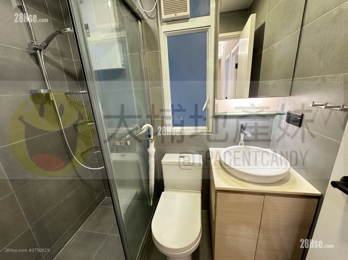 Tai Po Centre Sell 2 Bedrooms , 1 Bathroom 379 ft²