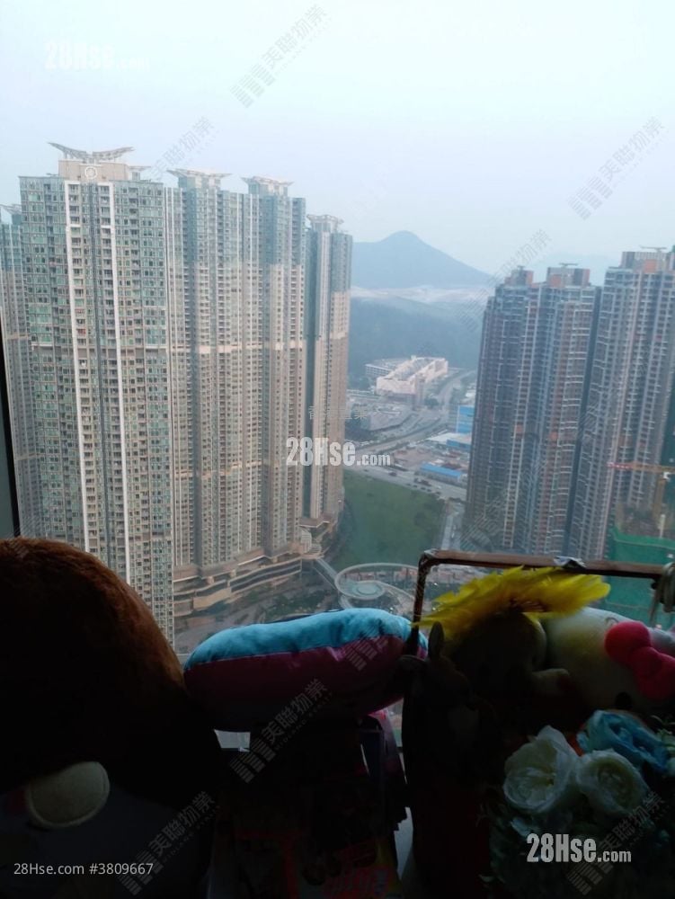 View: Hemera Sell 3 Bedrooms , 2 Bathrooms 819 ft²