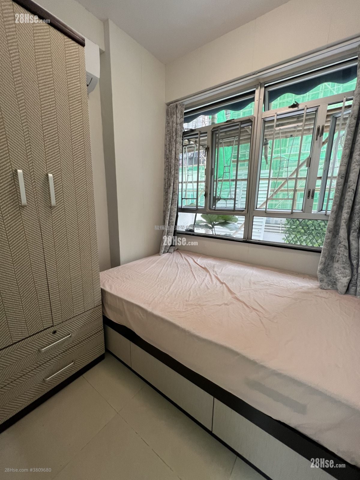 New Man Lee Building Rental 2 Bedrooms , 1 Bathroom 285 ft²