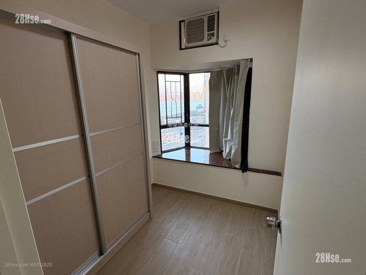 Connaught Garden Sell 2 Bedrooms , 1 Bathroom 334 ft²