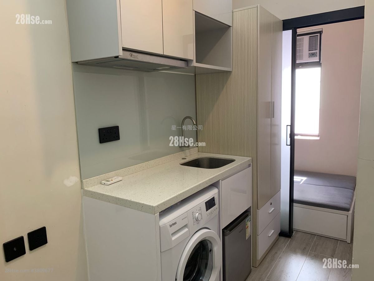 Ocean View Court Rental Studio , 1 Bathroom 160 ft²