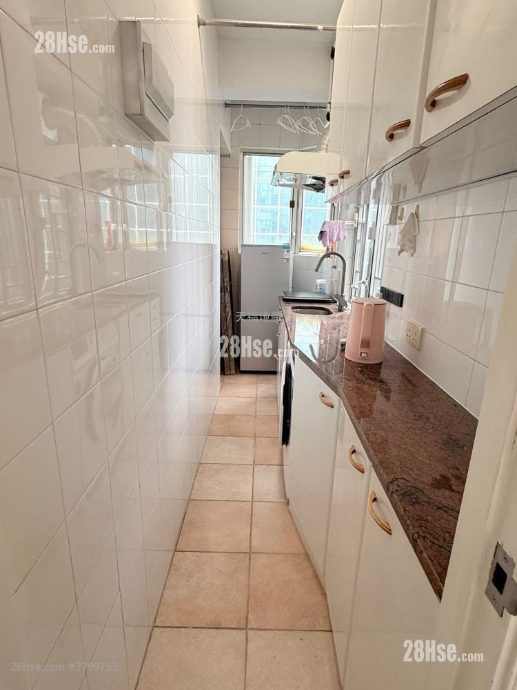 Man Shek Building Rental Studio , 1 Bathroom 246 ft²