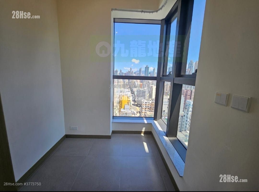 AVA228 售盘 1 房 , 1 浴室 249 平方尺