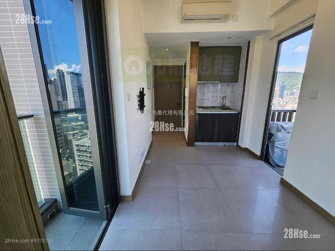 AVA228 售盘 1 房 , 1 浴室 249 平方尺