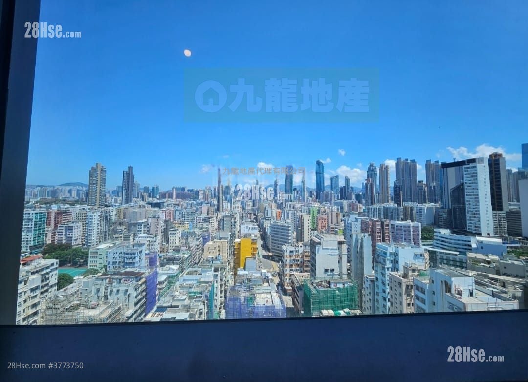 AVA228 售盘 1 房 , 1 浴室 249 平方尺