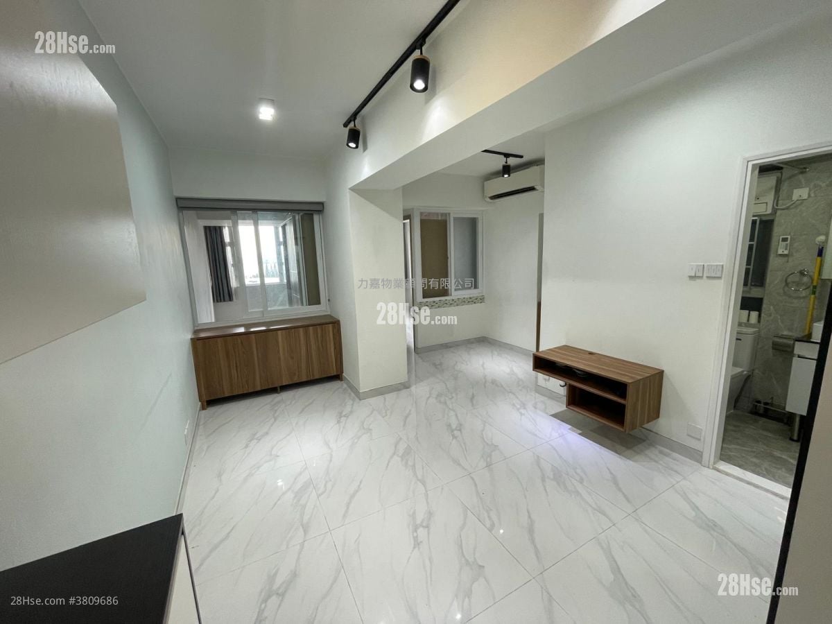 Kiu Hing Mansion Sell 2 Bedrooms , 1 Bathroom 544 ft²