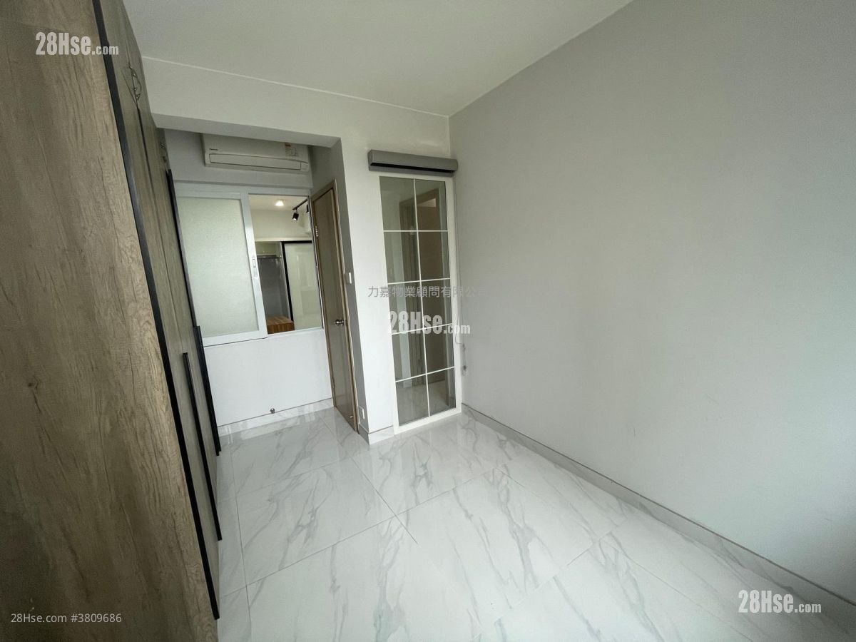 Kiu Hing Mansion Sell 2 Bedrooms , 1 Bathroom 544 ft²