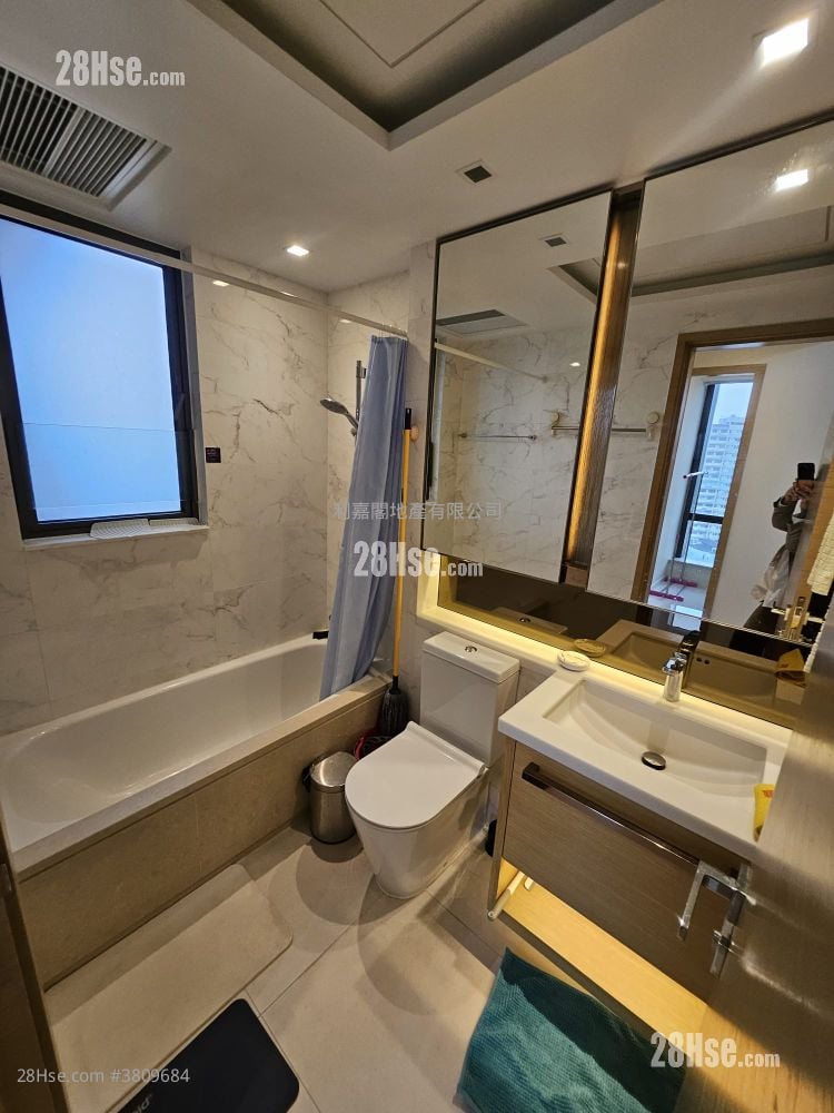 皓畋 租盘 2 房 , 1 浴室 689 平方尺
