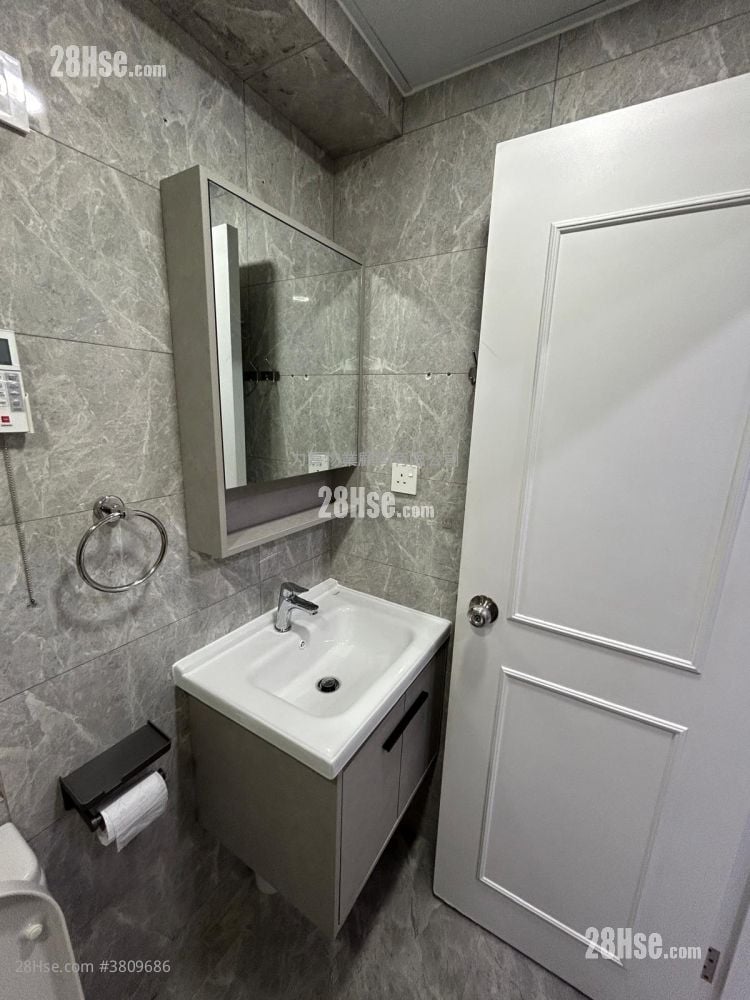 Kiu Hing Mansion Sell 2 Bedrooms , 1 Bathroom 544 ft²