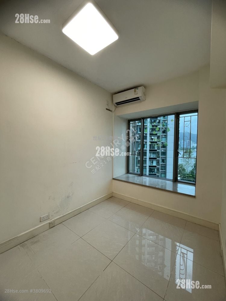 Sausalito Rental 3 Bedrooms , 2 Bathrooms 755 ft²