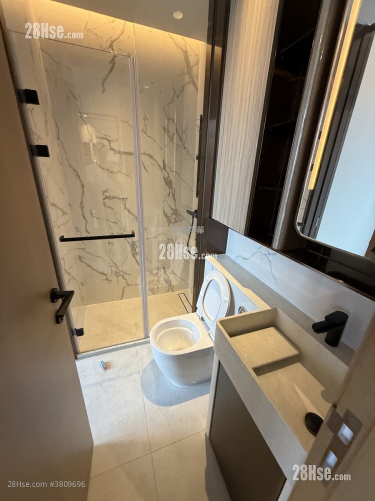 Eight Southpark Rental 342 ft²