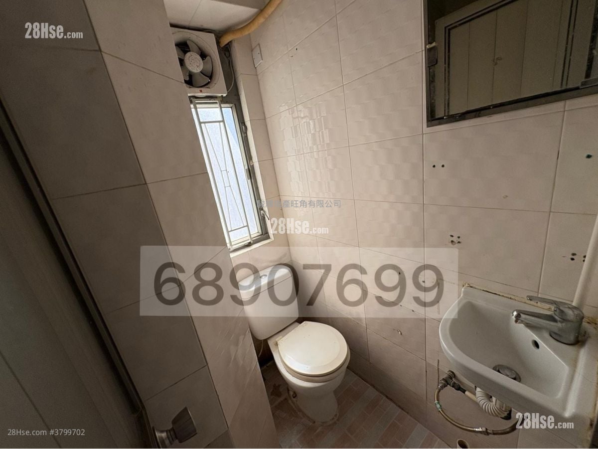 On Ning Building Rental 2 Bedrooms , 1 Bathroom 246 ft²