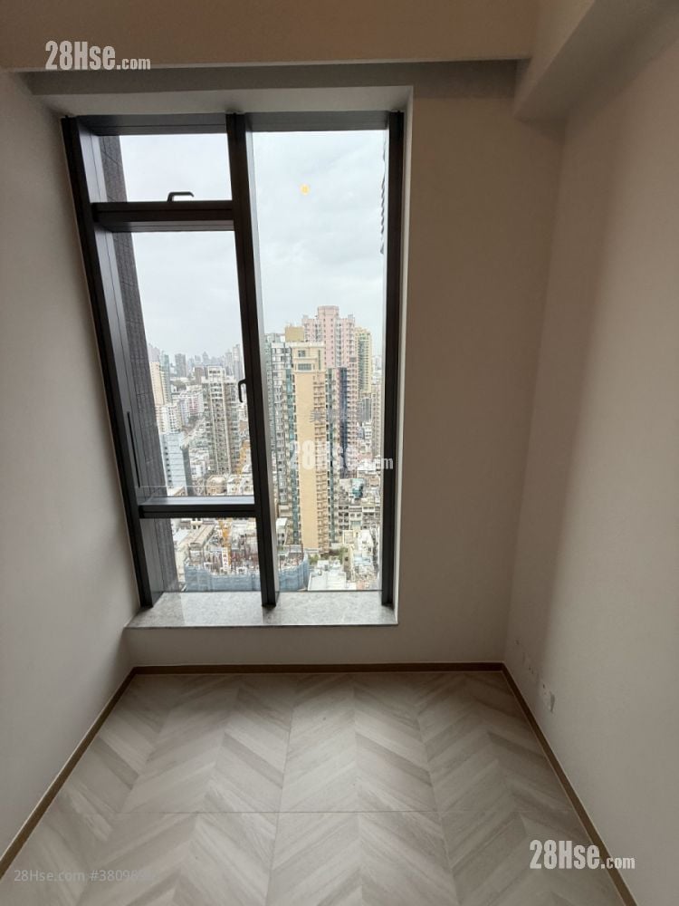 Eight Southpark Rental 342 ft²