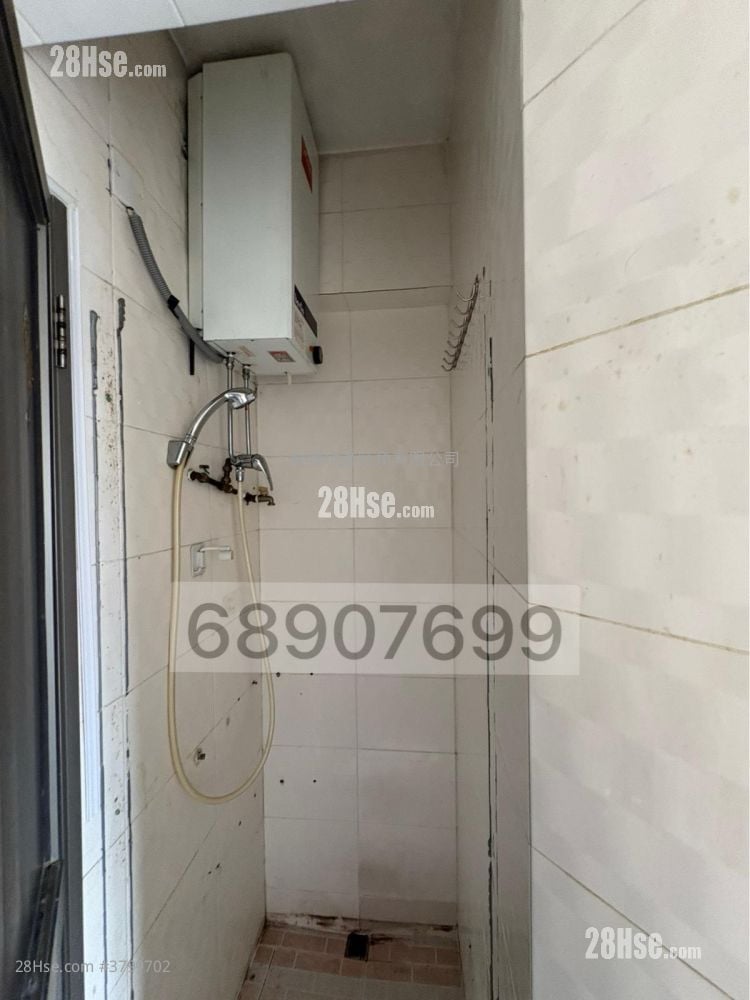On Ning Building Rental 2 Bedrooms , 1 Bathroom 246 ft²