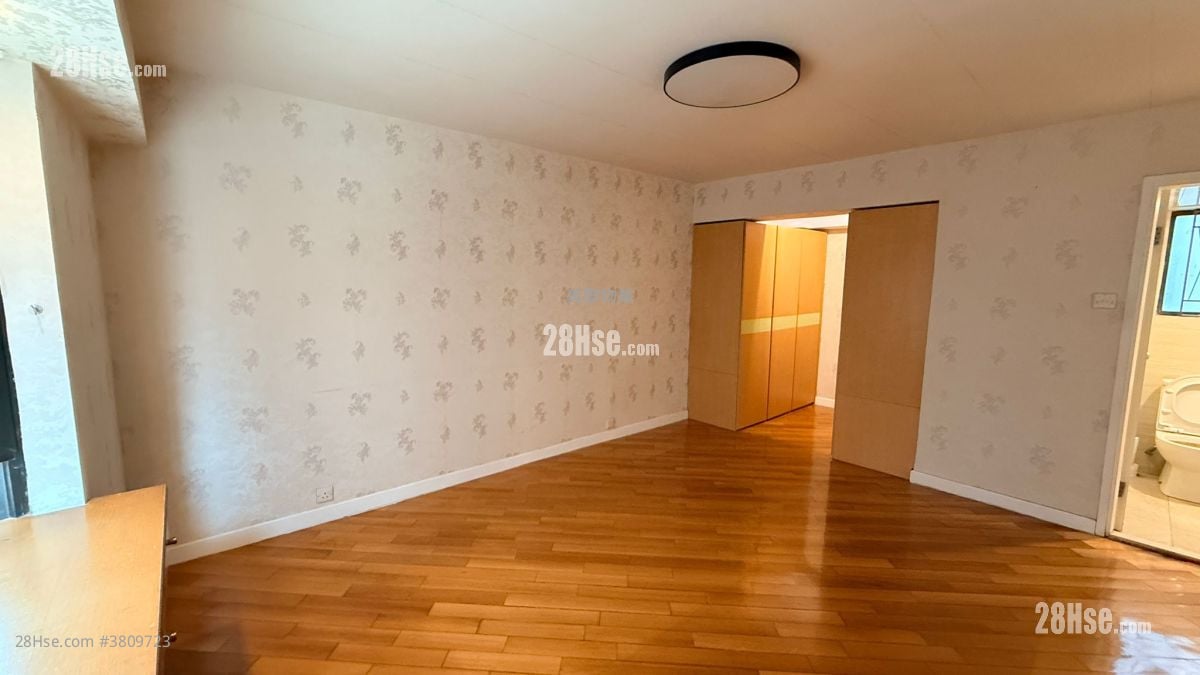 碧华花园 租盘 3 房 , 3 浴室 1,211 平方尺