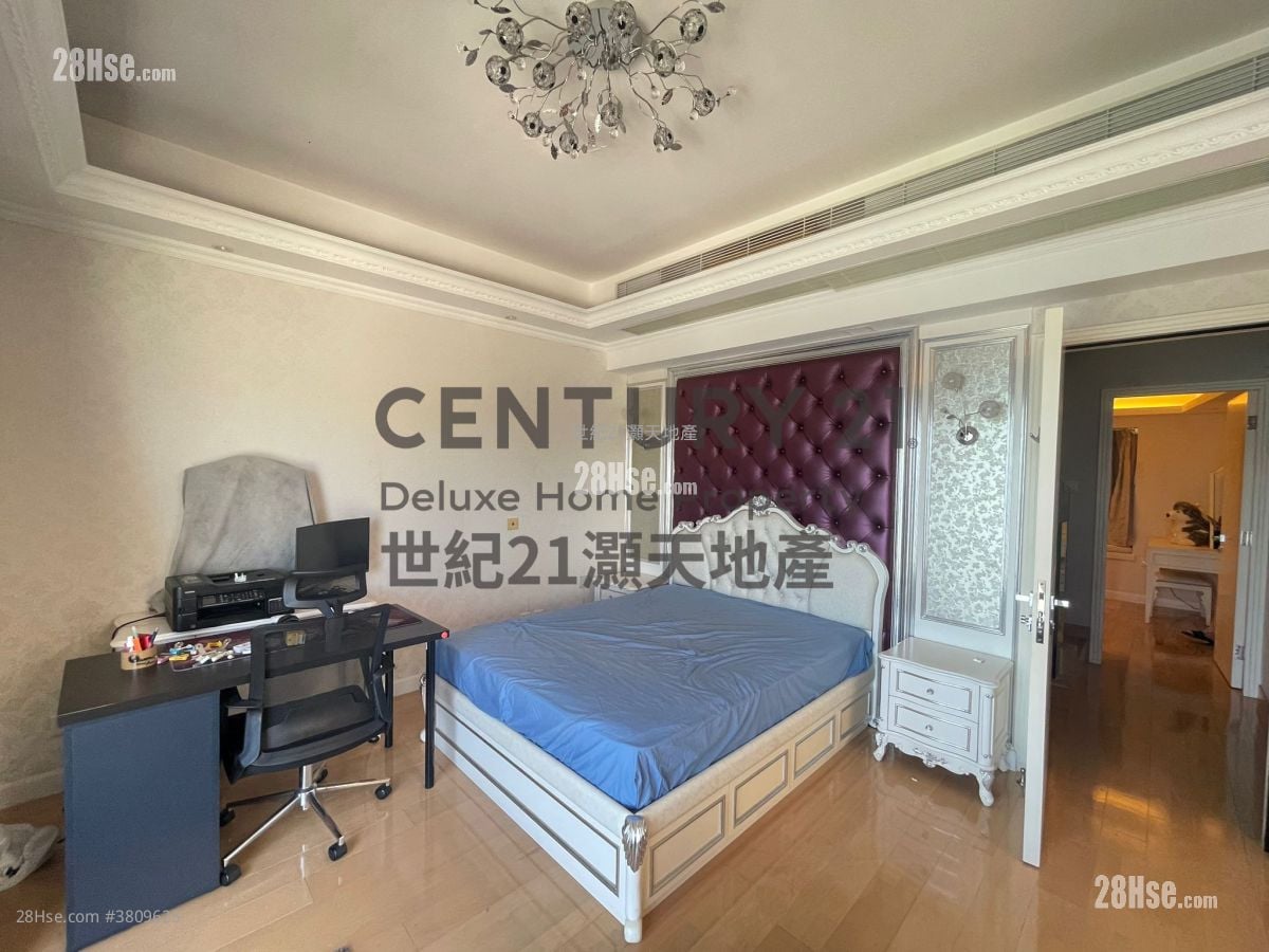 比华利山别墅 售盘 5+ 房 , 2 浴室 2,072 平方尺