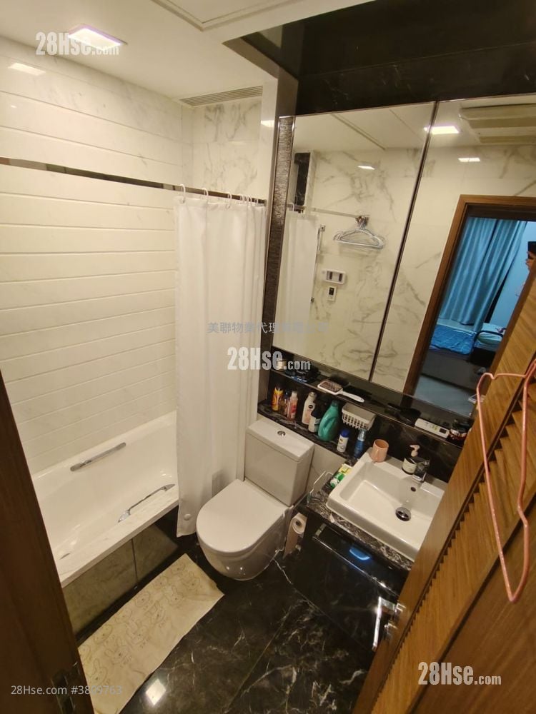 bedroom 2: Grand Yoho Sell 4 Bedrooms , 3 Bathrooms 907 ft²