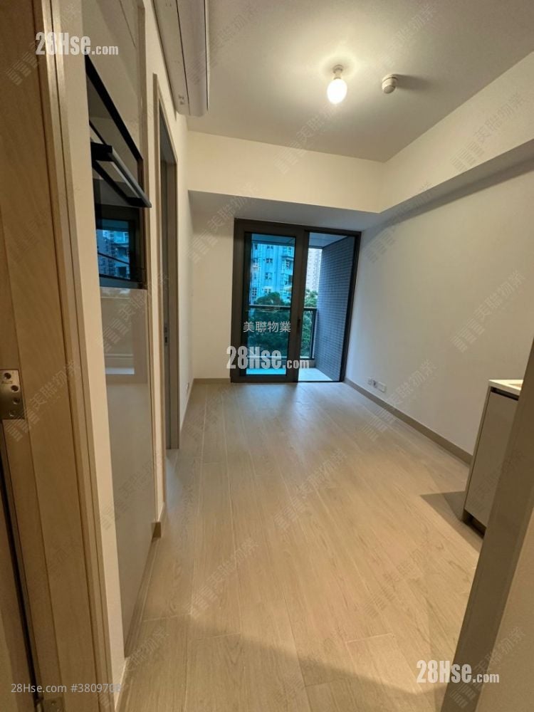 Gold Coast Bay Sell 1 Bedroom , 1 Bathroom 312 ft²