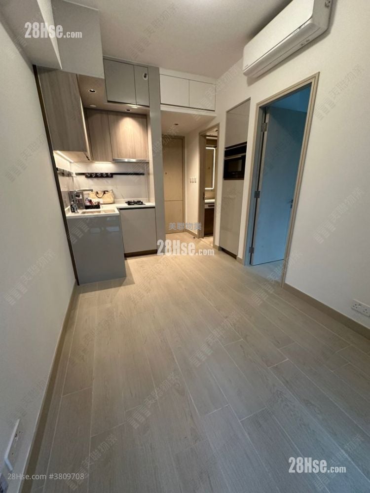 Gold Coast Bay Sell 1 Bedroom , 1 Bathroom 312 ft²